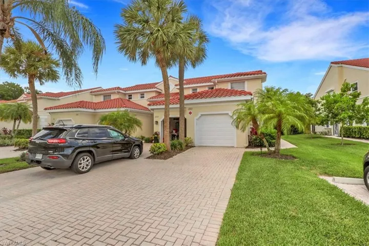 890 Eastham Way Q102, Naples, Florida 34104