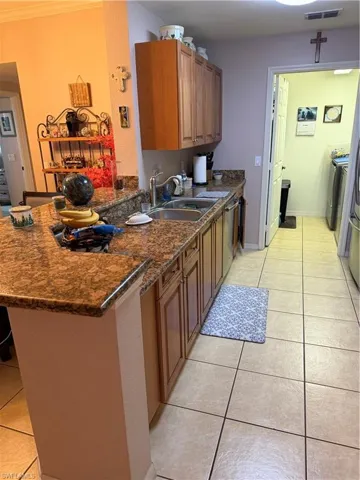 1860  Concordia Lake  CIR, Cape Coral, FL 33909