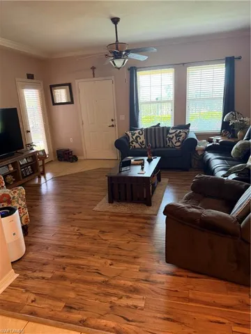 1860  Concordia Lake  CIR, Cape Coral, FL 33909