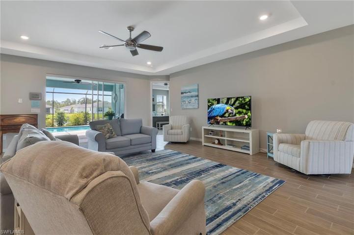 18109  Everson Miles  CIR, NORTH FORT MYERS, FL 33917