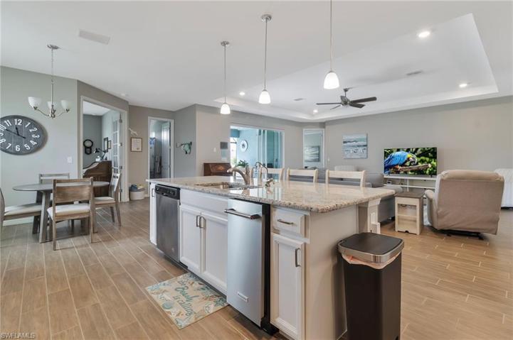 18109  Everson Miles  CIR, NORTH FORT MYERS, FL 33917