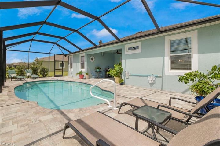 18109  Everson Miles  CIR, NORTH FORT MYERS, FL 33917