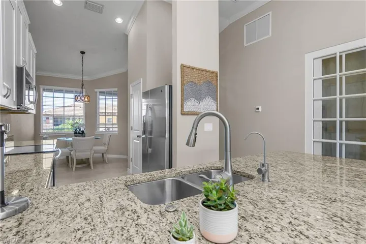 9366 Pocida Ct 203, Naples, Florida 34119