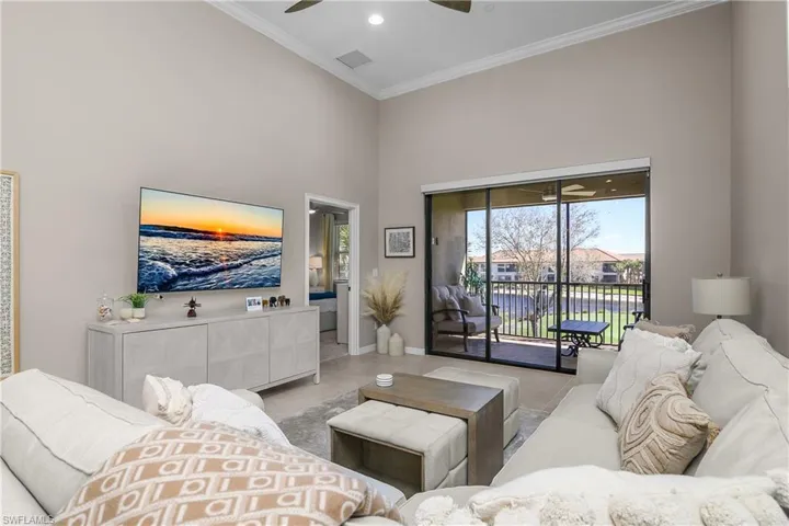 9366 Pocida Ct 203, Naples, Florida 34119