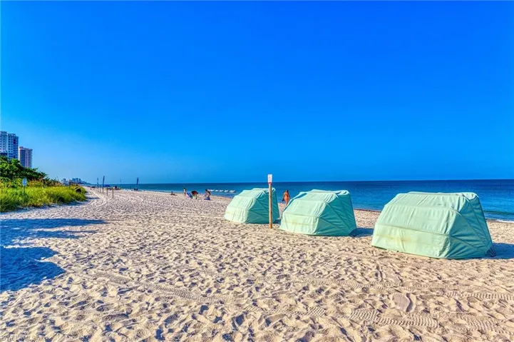 Vanderbilt beach