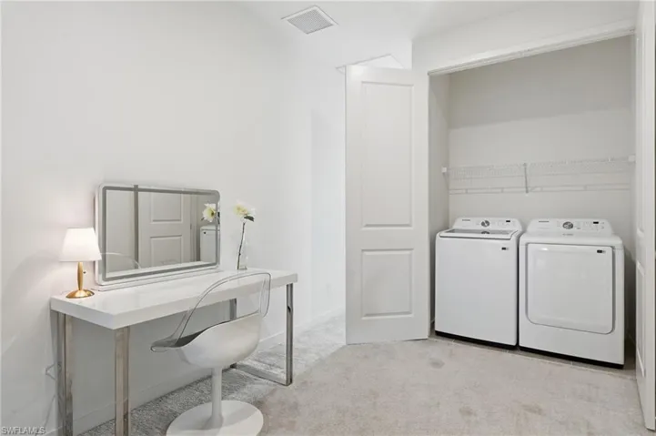 Upstairs laundry/landing