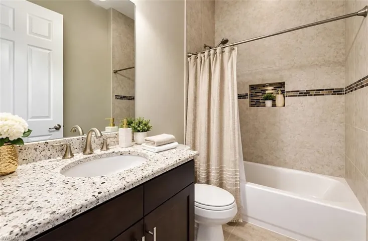 2866 Cinnamon Bay Cir, Naples, Florida 34119