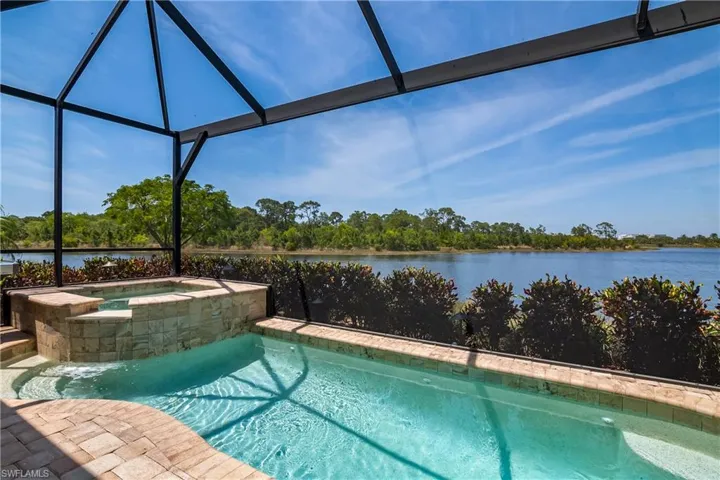 Overlook beautiful preserve,long water view while enjoying the sunset