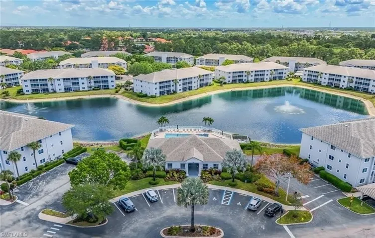 7822 Great Heron Way 106, Naples, Florida 34104