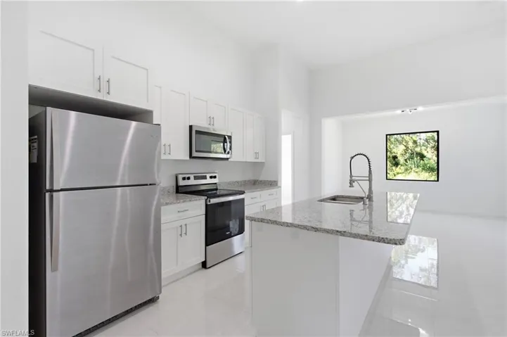 1002 E 5th St, Lehigh Acres, Florida 33972
