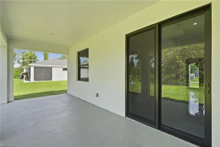 1002 E 5th St, Lehigh Acres, Florida 33972