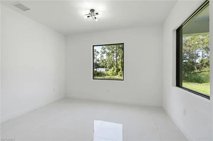 1002 E 5th St, Lehigh Acres, Florida 33972