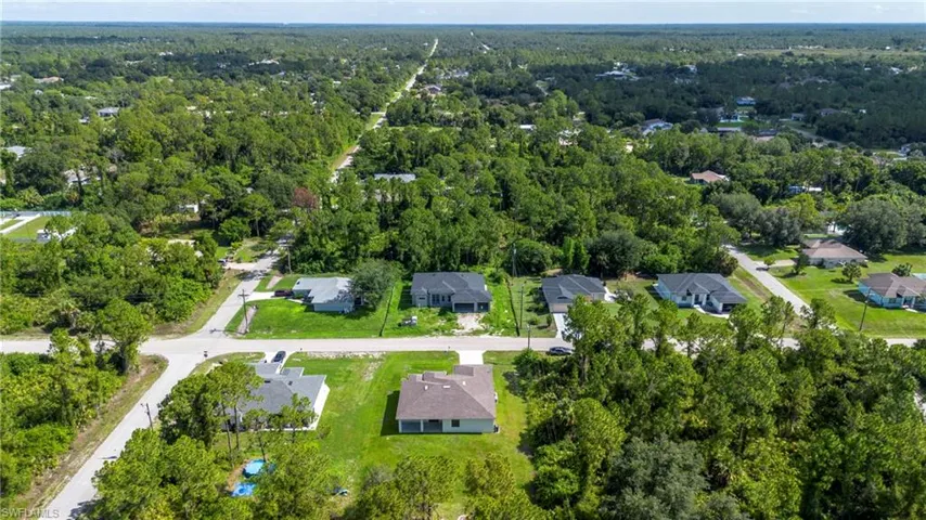 1002 E 5th St, Lehigh Acres, Florida 33972