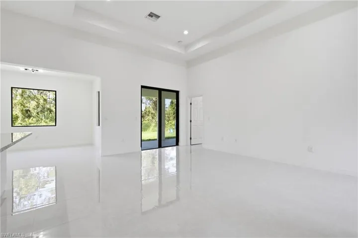 1002 E 5th St, Lehigh Acres, Florida 33972