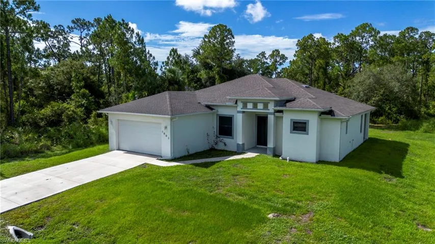 1002 E 5th St, Lehigh Acres, Florida 33972