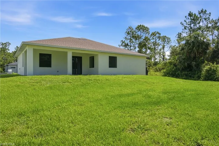 1002 E 5th St, Lehigh Acres, Florida 33972
