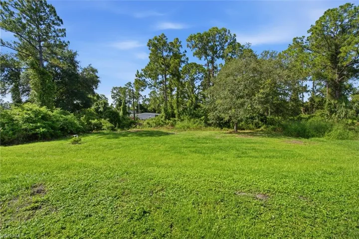 1002 E 5th St, Lehigh Acres, Florida 33972
