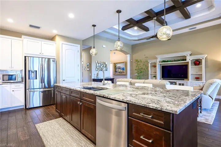 10505 Valencia Lakes Dr, Bonita Springs, Florida 34135