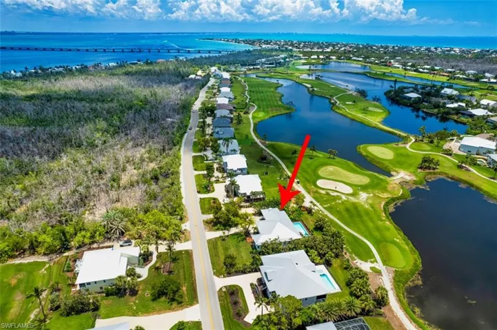 Aerial view with easy on and easy off access
