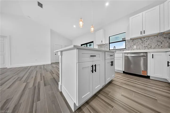 3403 Ne 13th Ave, Cape Coral, Florida 33909