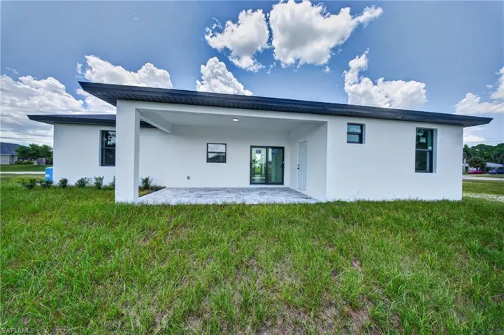 3403 Ne 13th Ave, Cape Coral, Florida 33909