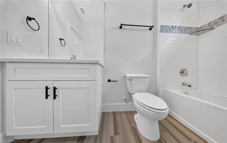 3403 Ne 13th Ave, Cape Coral, Florida 33909