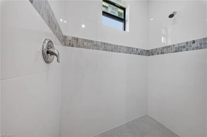 3403 Ne 13th Ave, Cape Coral, Florida 33909