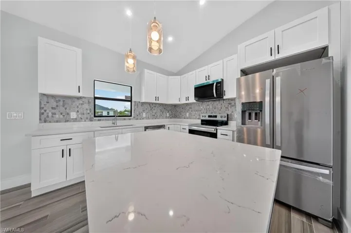 3403 Ne 13th Ave, Cape Coral, Florida 33909