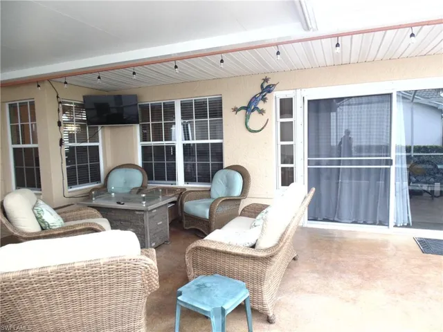 View of patio / terrace with outdoor lounge area