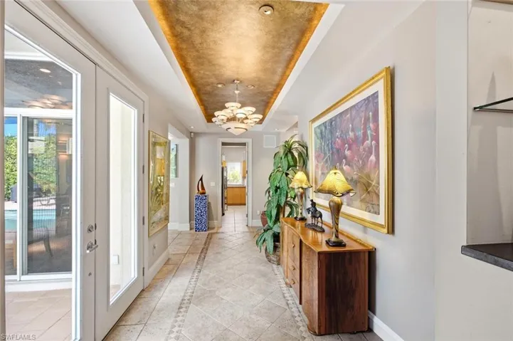 576 96th Ave N, Naples, Florida 34108