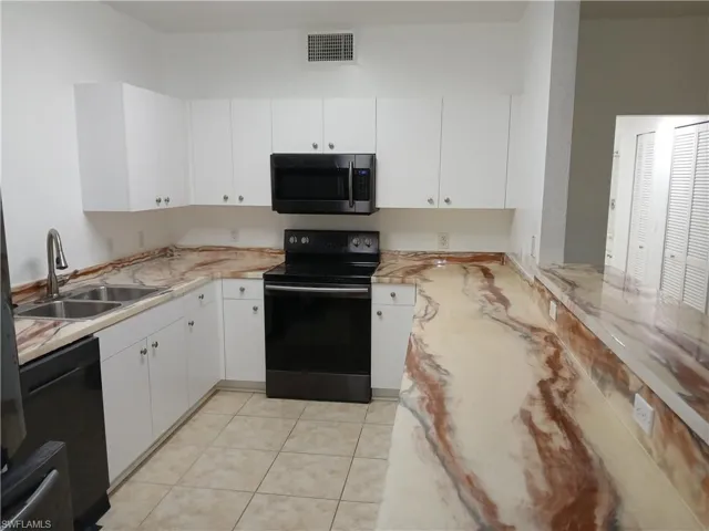 1050 Hancock Creek South Blvd 103, Cape Coral, Florida 33909
