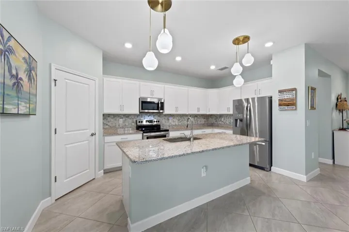 13931  Pine Lodge  LN, Fort Myers, FL 33913