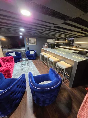 Full Wet Bar with Refrigeration