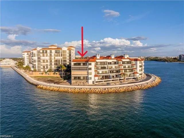 645 La Peninsula Blvd # 645, Naples, Florida 34113