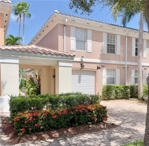 5669 Cove Cir, Naples, Florida 34119