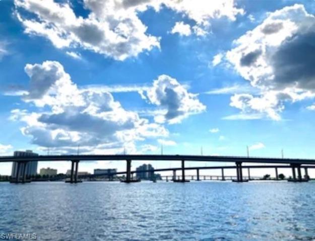 Easy access to Fort Myers, beaches and Sanibel Island.