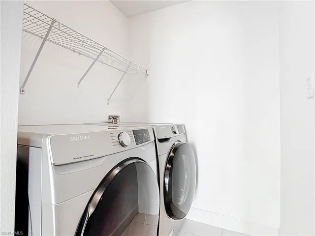 Laundry space in unit 2604