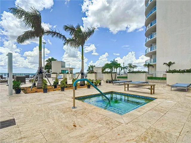 Hot tub by the pool on amenities floor (4th)