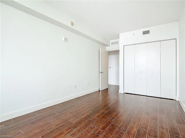 Closet space in BR 2