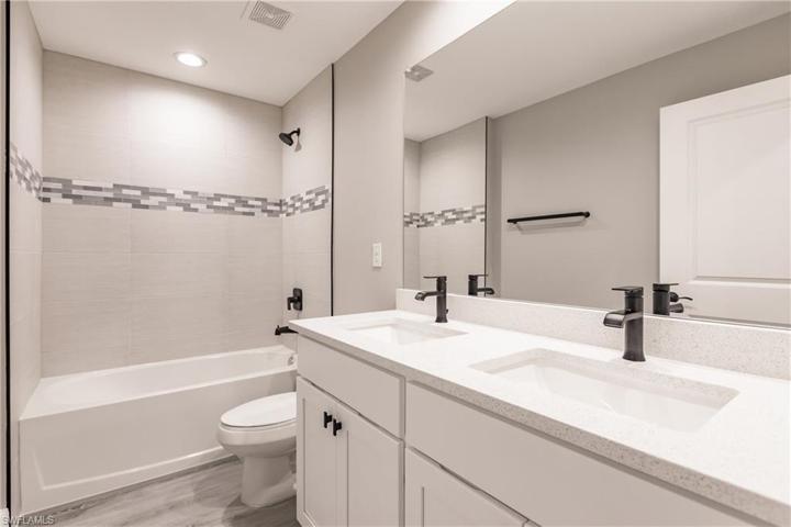 708 SW 1st ST, CAPE CORAL FL 33991