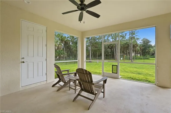 1264 14th Ave Ne, Naples, Florida 34120