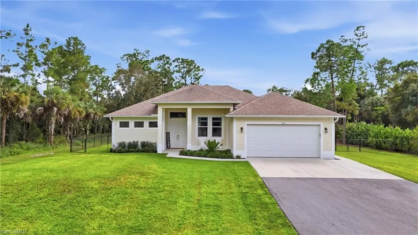 1264 14th Ave Ne, Naples, Florida 34120