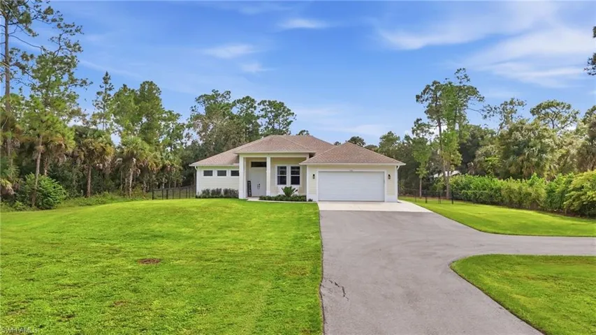 1264 14th Ave Ne, Naples, Florida 34120