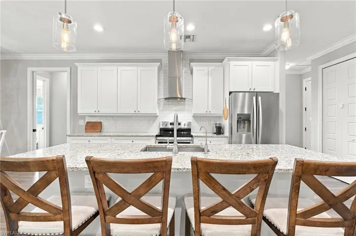 1264 14th Ave Ne, Naples, Florida 34120