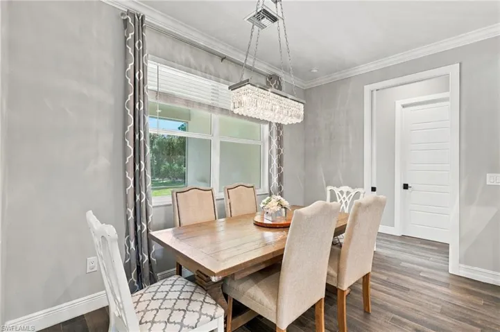 1264 14th Ave Ne, Naples, Florida 34120