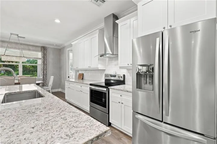 1264 14th Ave Ne, Naples, Florida 34120