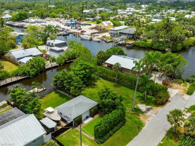 2977 Poplar St, Naples, Florida 34112
