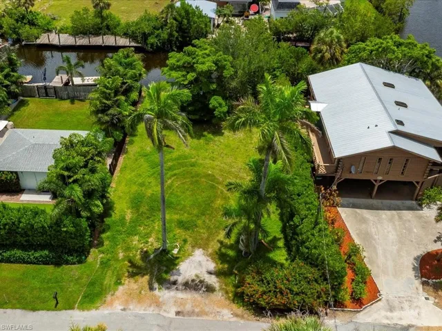 2977 Poplar St, Naples, Florida 34112