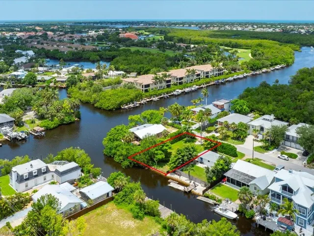 2977 Poplar St, Naples, Florida 34112