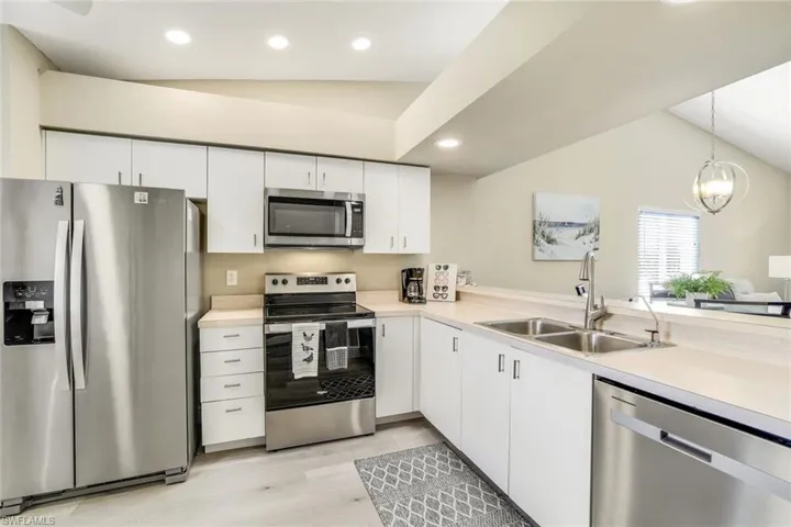 7360 Glenmoor Ln 4301, Naples, Florida 34104
